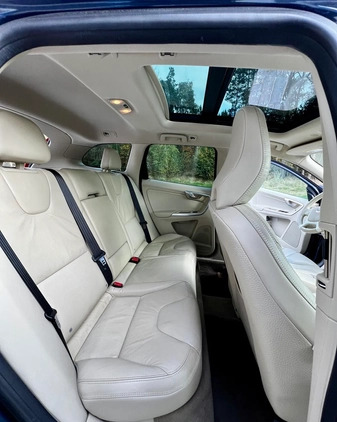 Volvo XC 60 cena 52500 przebieg: 233000, rok produkcji 2012 z Kępno małe 781